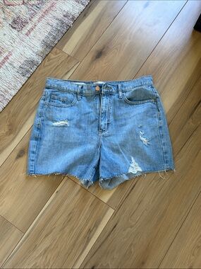UNIVERSAL THREAD (TARGET) size 4 DENIM SHORTS